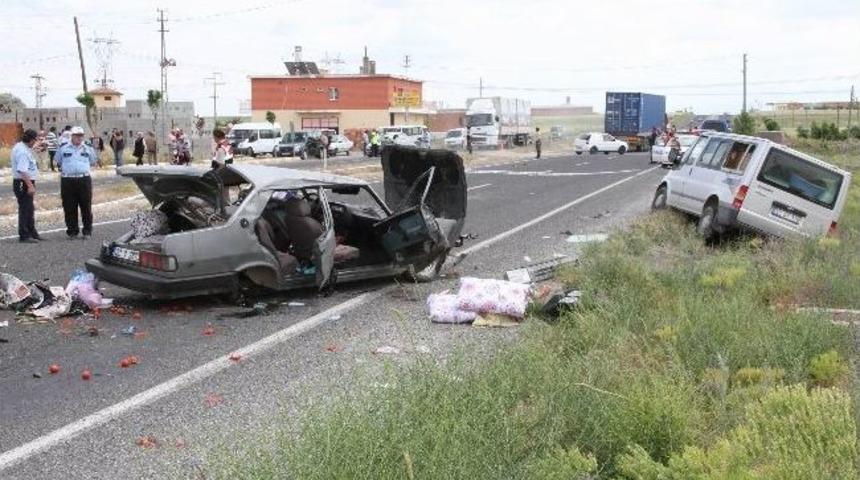 Nevşehir&rsquo;de trafik kazası: 4 &ouml;l&uuml;, 2 yaralı