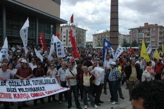 Sendikalar Bir Günlük Greve Gitti 1
