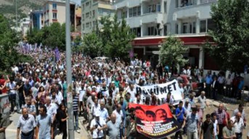 Tunceli&rsquo;de Esnaf Sendikaların Grevine Destek Verdi