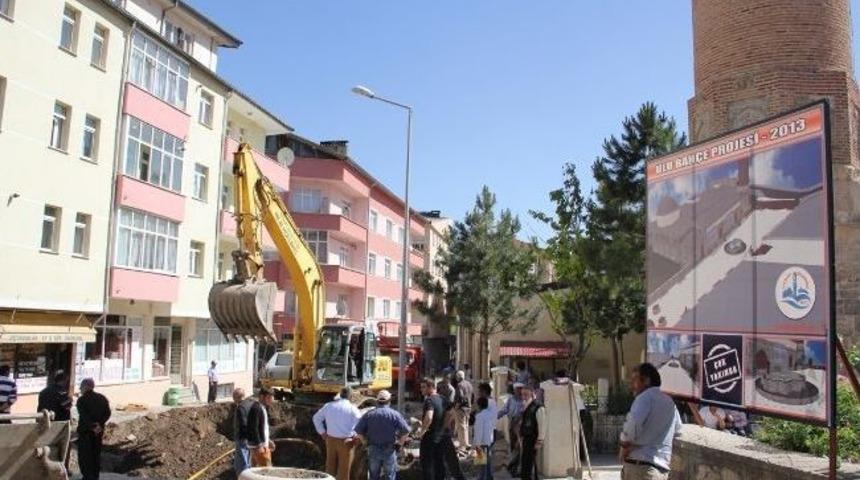 Ulu Bah&ccedil;e &Ccedil;alışmaları Başladı