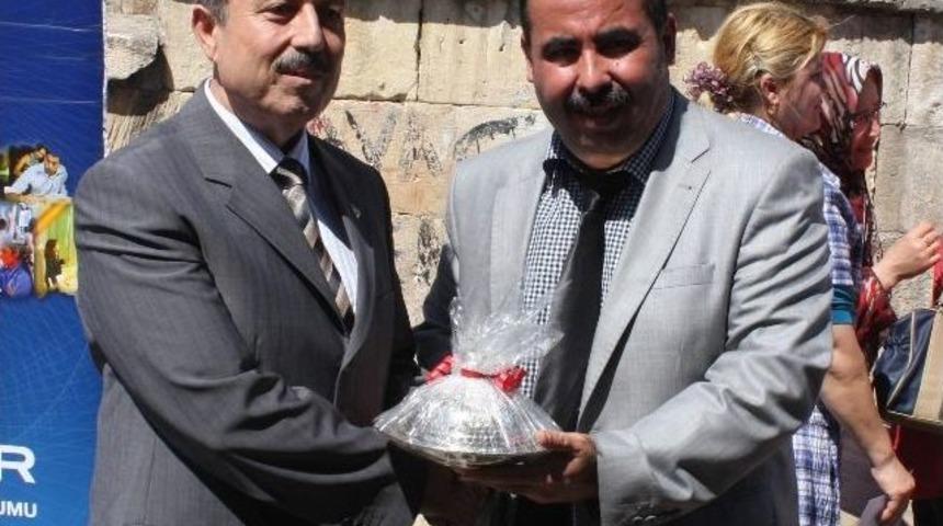 Bakırcılık Ve Sedef&ccedil;ilik Mesleği Kursiyerleri Sertifikalarını Aldı