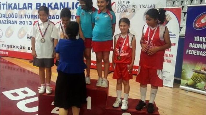 Badmintoncular, Kastamonu&rsquo;ya Madalya İle D&ouml;nd&uuml;