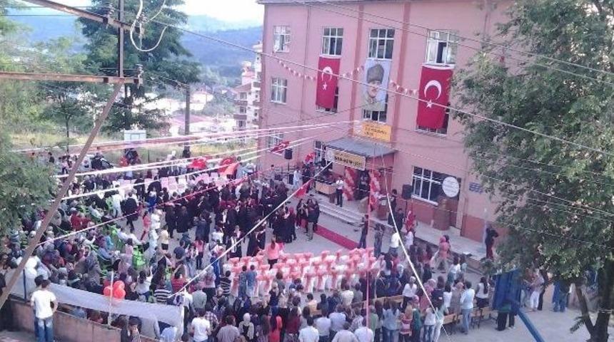 Alaplı &Ccedil;pl&rsquo;den Mezuniyet T&ouml;reni