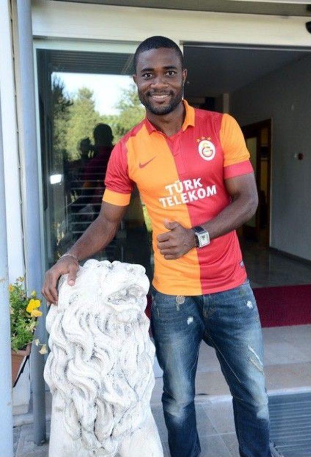 Chedjou, Florya Metin Oktay Tesisleri'ni Gezdi