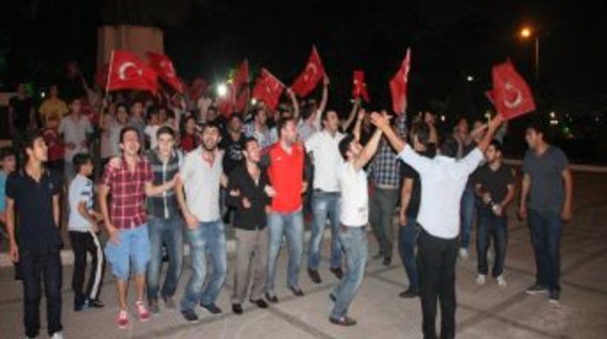 Ereğli'de H&uuml;k&uuml;mete Destek Y&uuml;r&uuml;y&uuml;ş&uuml;