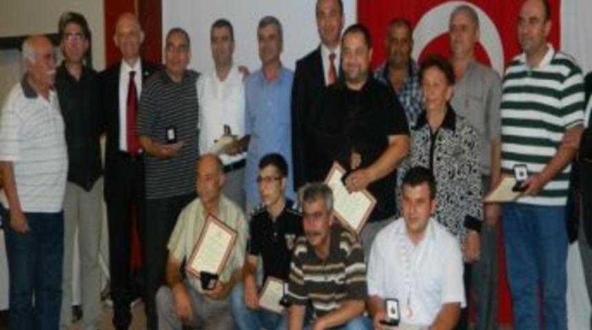 Kızılay&rsquo;dan Bağış&ccedil;ılarına Madalya Jesti