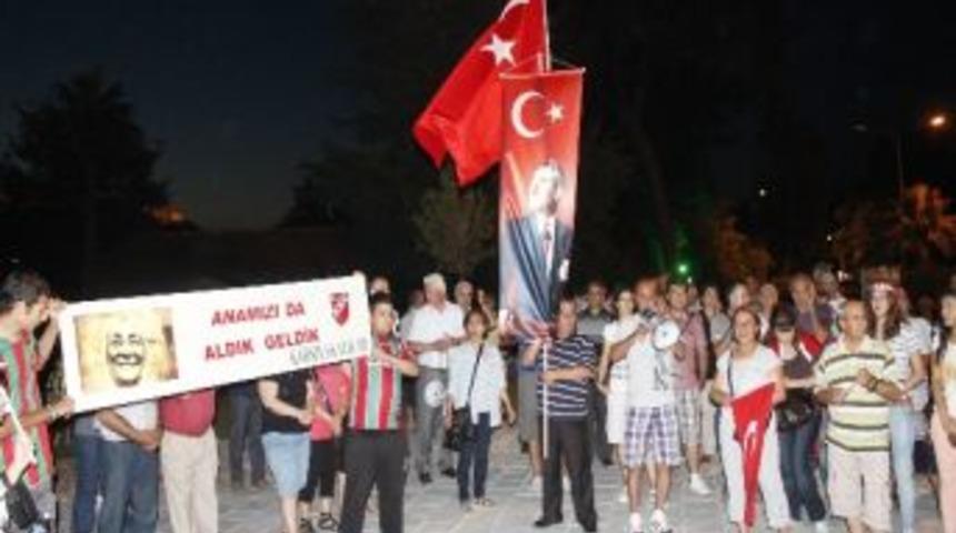 Sel&ccedil;uk'ta Gezi Parkı Protestosu