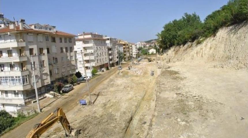 &Ccedil;ınarcık'da Yol Genişletme &Ccedil;alışması