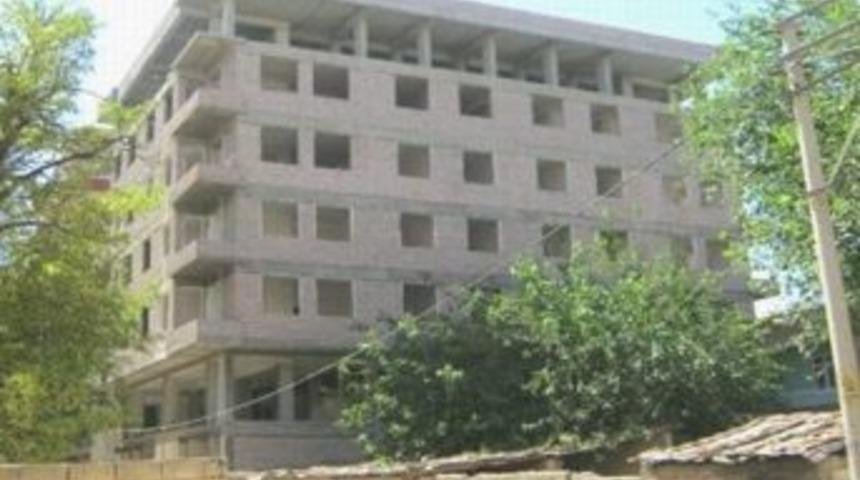 Bismil'de Yan Yattığı Belirtilen Bina Sağlam &Ccedil;ıktı