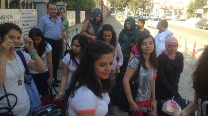 Gen&ccedil;lik Merkezi Kamp Ve Gezi Kayıtları Devam Ediyor