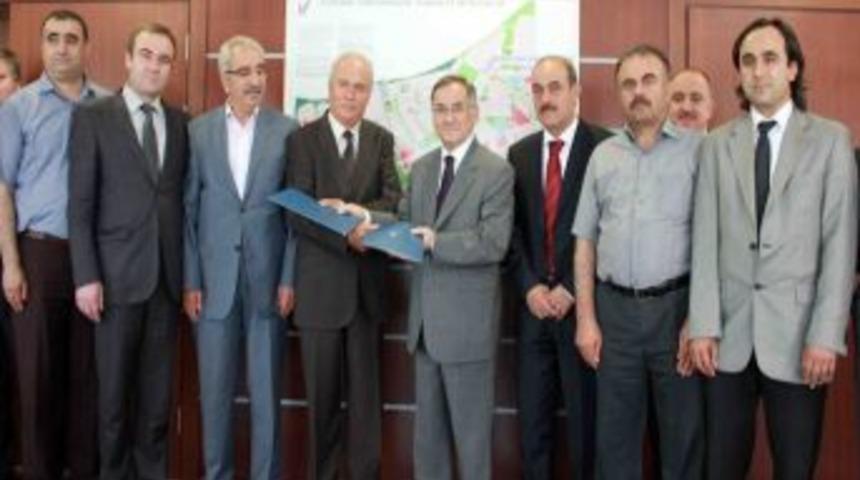 Başkent'in B&uuml;y&uuml;k Teknokenti I&ccedil;in Imzalar Atıldı