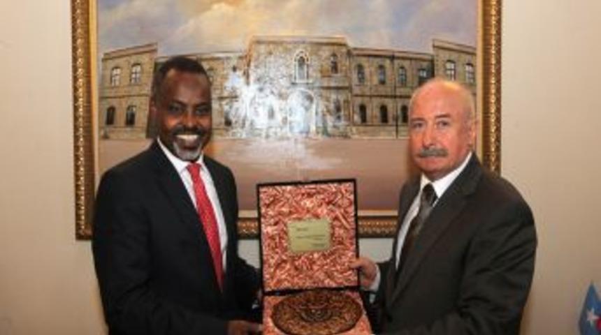 Somali Benadir B&ouml;lge Valisi Ankara&rsquo;da