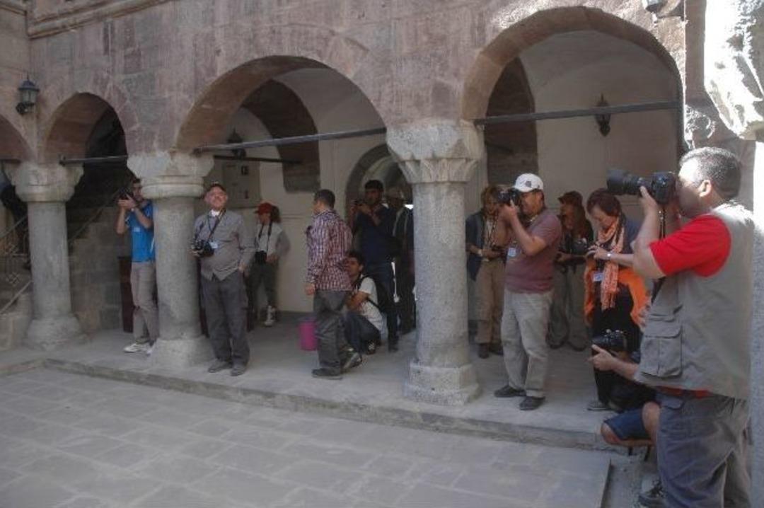 Anadolu Fotoğraf&ccedil;ılar Derneği &Uuml;yeleri Cilo-buzul Dağlarını G&ouml;r&uuml;nt&uuml;ledi