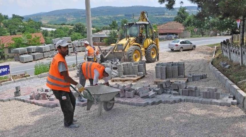 K&ouml;y Yollarına Parke D&ouml;şeniyor