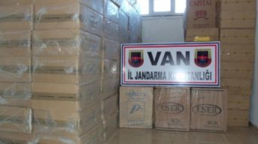 Jandarmadan Ka&ccedil;ak Sigara Ve Akaryakıt Operasyonu