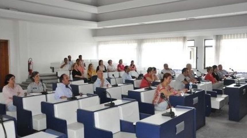 Salihli Belediyesi'nde Hizmet İ&ccedil;i Eğitim Semineri D&uuml;zenlendi