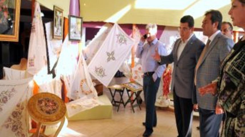 AKMEK&rsquo;in Genel Sergisi A&ccedil;ıldı