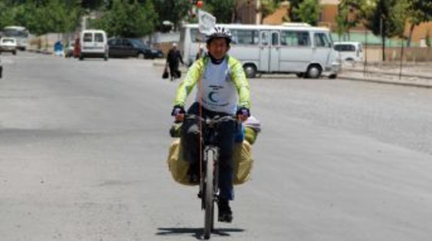 Alkol Ve Sigaranın Zararını Anlatmak I&ccedil;in Bisikletiyle T&uuml;rkiye&rsquo;yi Geziyor