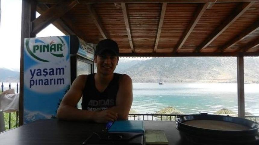 &Ccedil;ağatay Ulusoy Tatil İ&ccedil;in Marmaris&rsquo;i Se&ccedil;ti