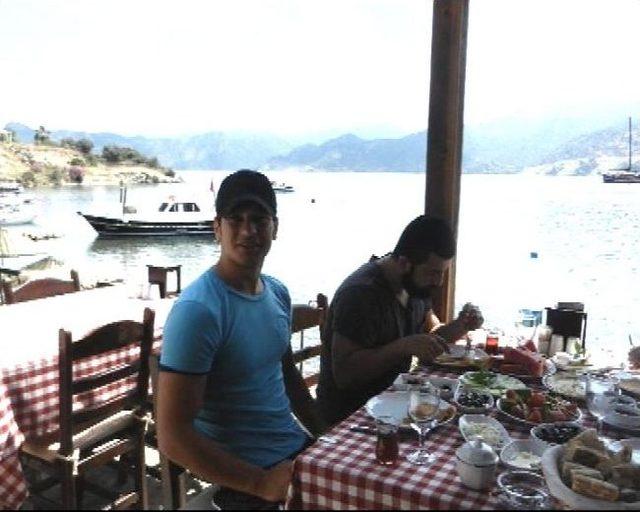 Çağatay Ulusoy Tatil İçin Marmaris’i Seçti