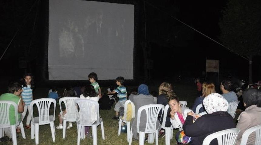 A&ccedil;ık Hava Sinema G&uuml;nleri Başladı