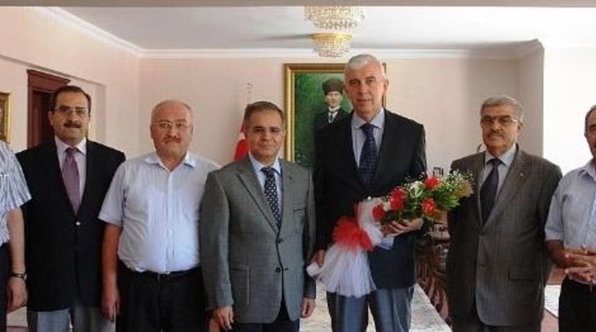 Yeni Se&ccedil;ilen Kitso Y&ouml;netimi, Vali S&uuml;leyman Tapsız&rsquo;ı Ziyaret Etti