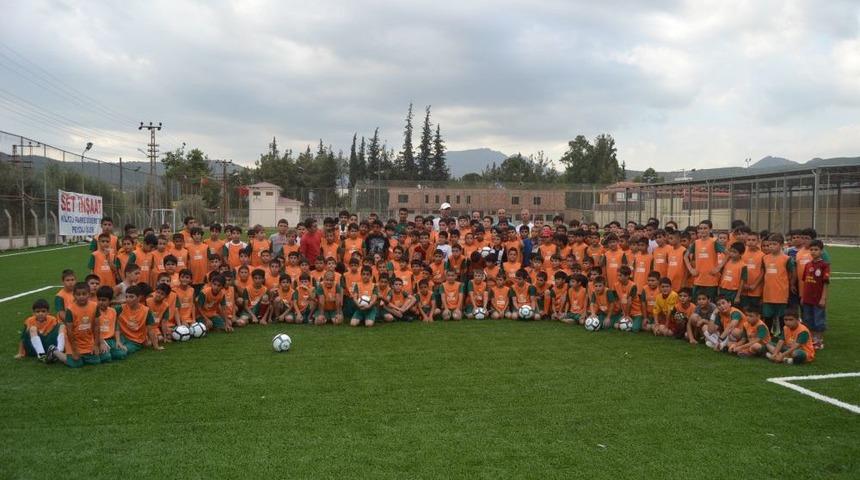 Kozan'da Yaz Futbol Okulu&rsquo;na Yoğun Ilgi