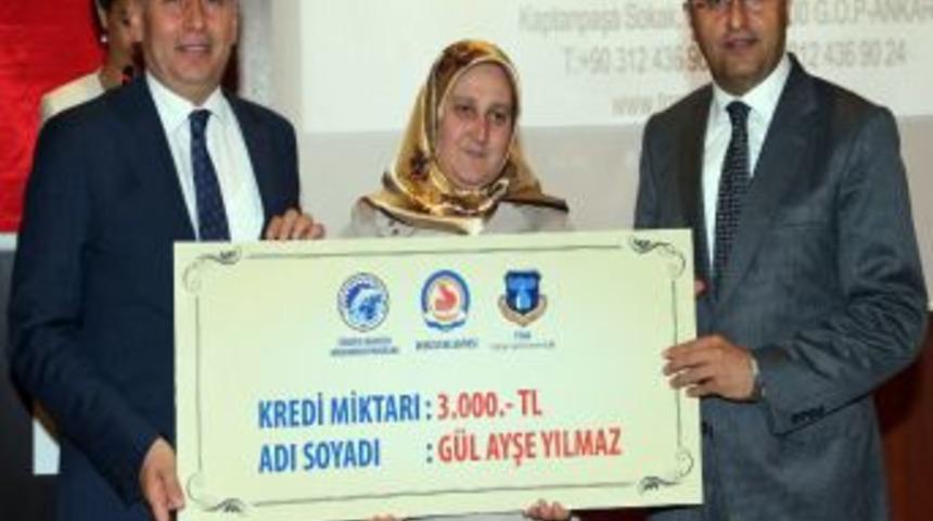 Denizlili Işadamlarından Mikro Kredi Projesi&rsquo;ne 600 Bin Lira Destek