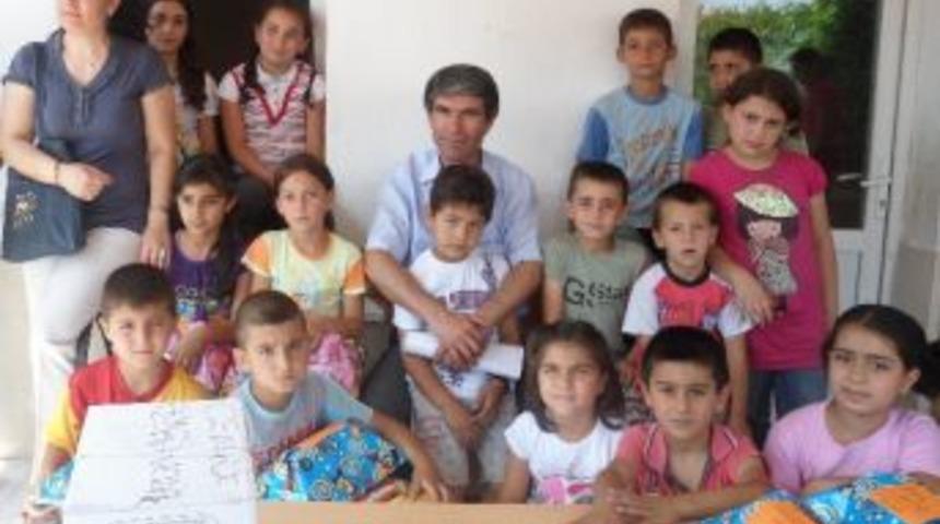 Chp&rsquo;li İl Genel Meclis &Uuml;yelerinden Kilim &Uuml;zerinde Eğitim G&ouml;ren &Ouml;ğrencilere Ziyaret