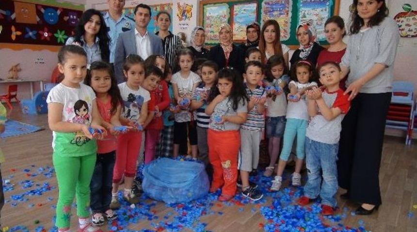 Yozgat&rsquo;ta Anaokulu &Ouml;ğrencileri, 10 &Ccedil;uval Mavi Kapak Topladı