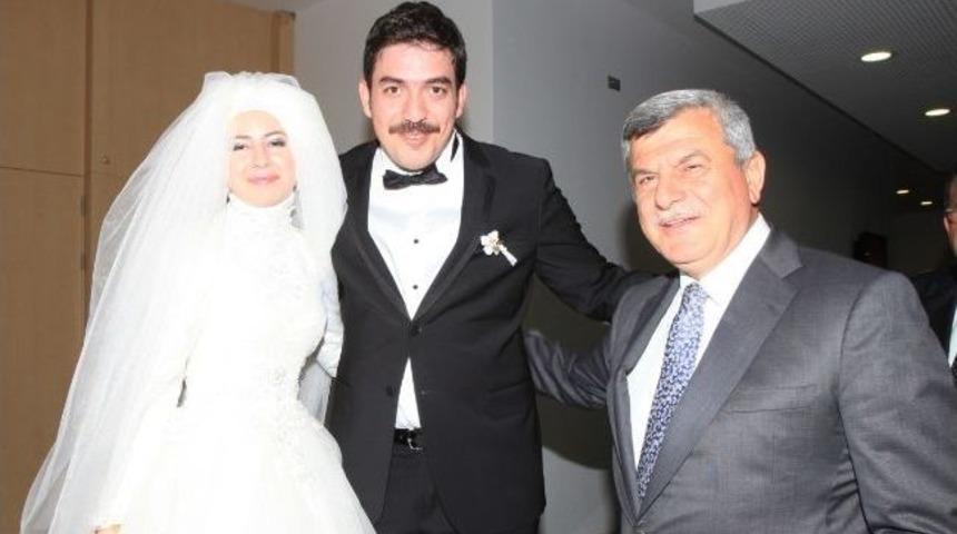 Başkan, &Ccedil;ebi'nin D&uuml;ğ&uuml;n&uuml;ne Katıldı