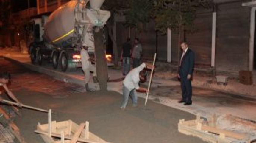 Şehitler Caddesi&rsquo;ndeki Yenileme &Ccedil;alışmaları S&uuml;r&uuml;yor