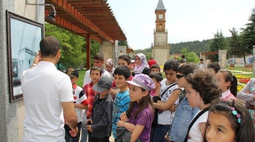 Geredeli Şampiyon &Ouml;ğrenciler Bilecik'i Gezdi
