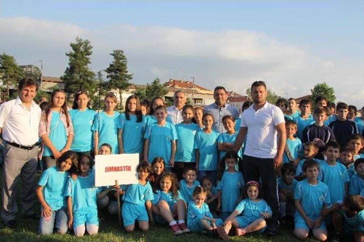 Hendek Yaz Okullarının A&ccedil;ılışına Hamza Yerlikaya Da Katıldı