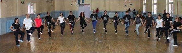 Bolulu Dans&ccedil;ılar Cezayir e Gidiyor 1