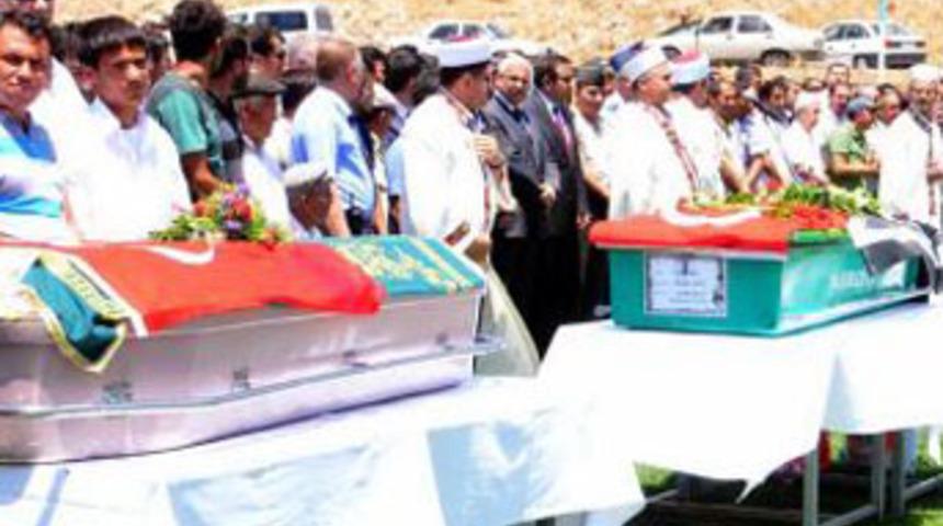 &Ouml;len iş&ccedil;iler i&ccedil;in stadyumda t&ouml;ren