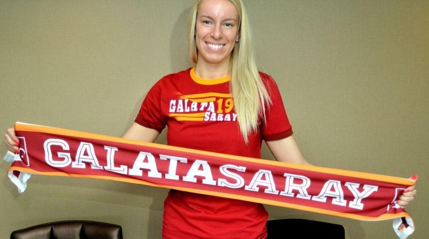 Galatasaray Daikin'de Dobriana Rabadzhieva'nın Imza T&ouml;reni Yapıldı