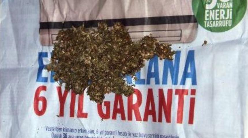 Manavgat'ta Esrar Operasyonu: 2 G&ouml;zaltı