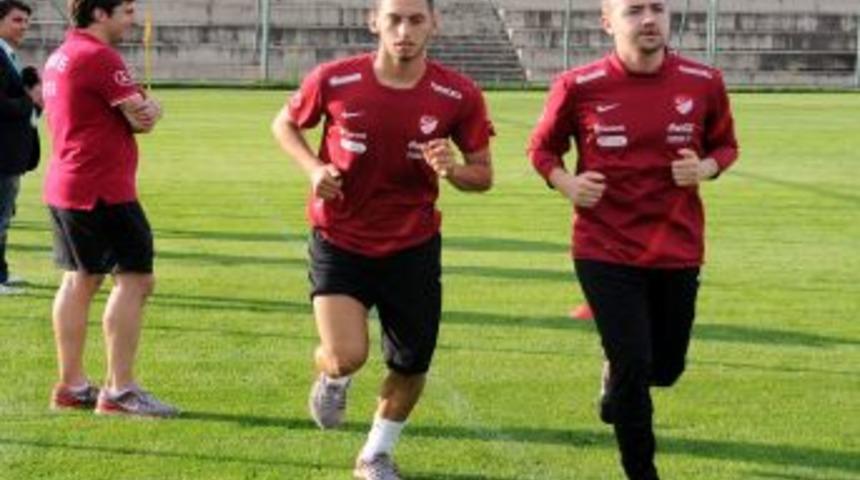 U20 Milliler, Hazırlıklarını S&uuml;rd&uuml;r&uuml;yor