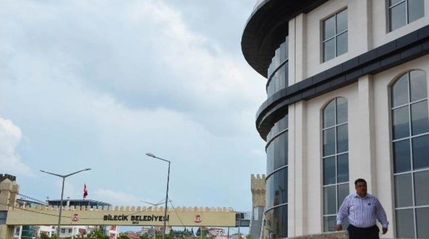 Başkan Yağcı Kültür Ve Kongre Merkezi'nde İncelemelerde Bulundu