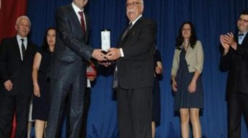 Eğitim&rsquo;de Kalite &Ouml;d&uuml;l&uuml; 9. Kez Sahiplerini Buldu