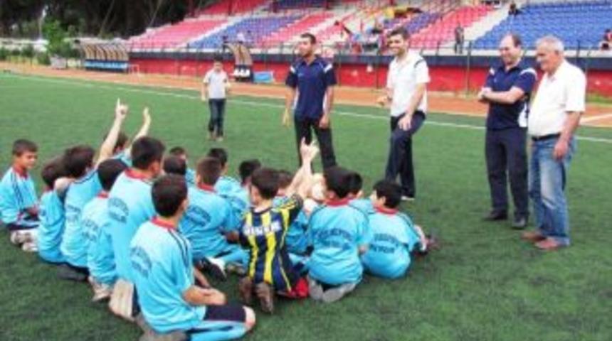 &Ouml;demiş Belediyespor &Uuml;&ccedil; Dalda Spor Okulu A&ccedil;ıyor
