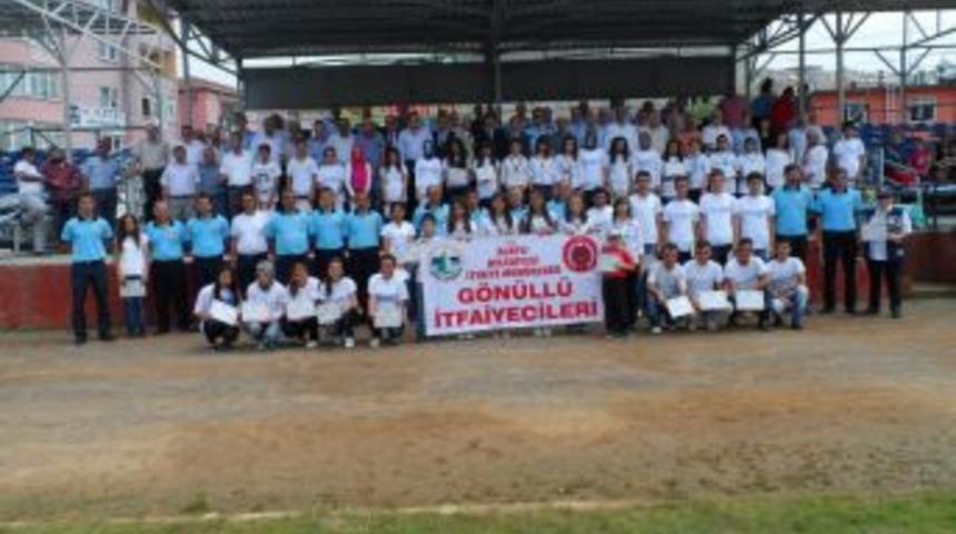 G&ouml;n&uuml;ll&uuml; İtfaiyiecilere Sertifikaları verildi