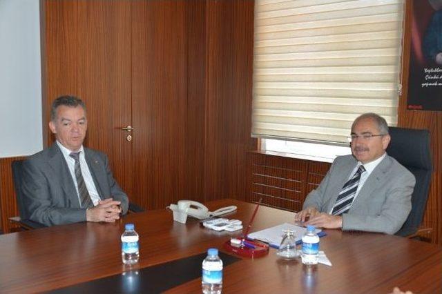 Ktso Yeni Yönetimi İle Vali Yaman’ı Ziyaret Etti 1