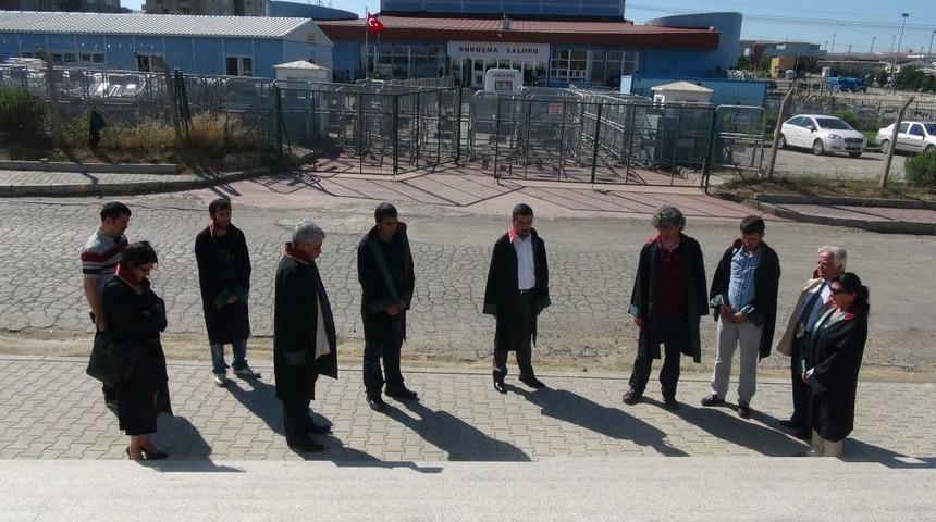 Silivri&rsquo;de 'duran Avukat' Eylemi