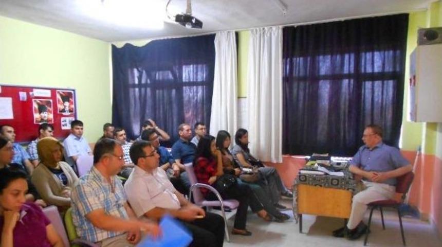 &Ouml;ğretmenlere Mesleki Eğitim Semineri