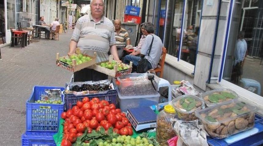 Tezeren İncirler Tezgahta Yerini Aldı