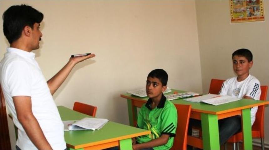 &Ouml;zel Kartanesi Et&uuml;t Eğitim Merkezi&rsquo;nde Yaz Okulu