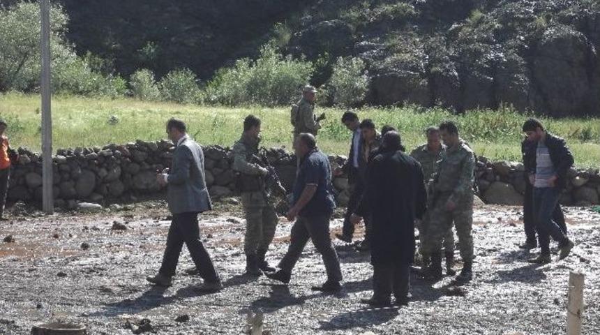 Tekman&rsquo;da Etkili Olan Sağanak Yağış Sele Neden Oldu