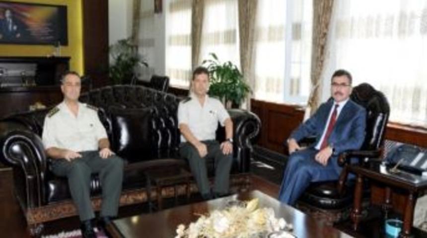 B&ouml;lge Komutanı Valiyi Ziyaret Etti